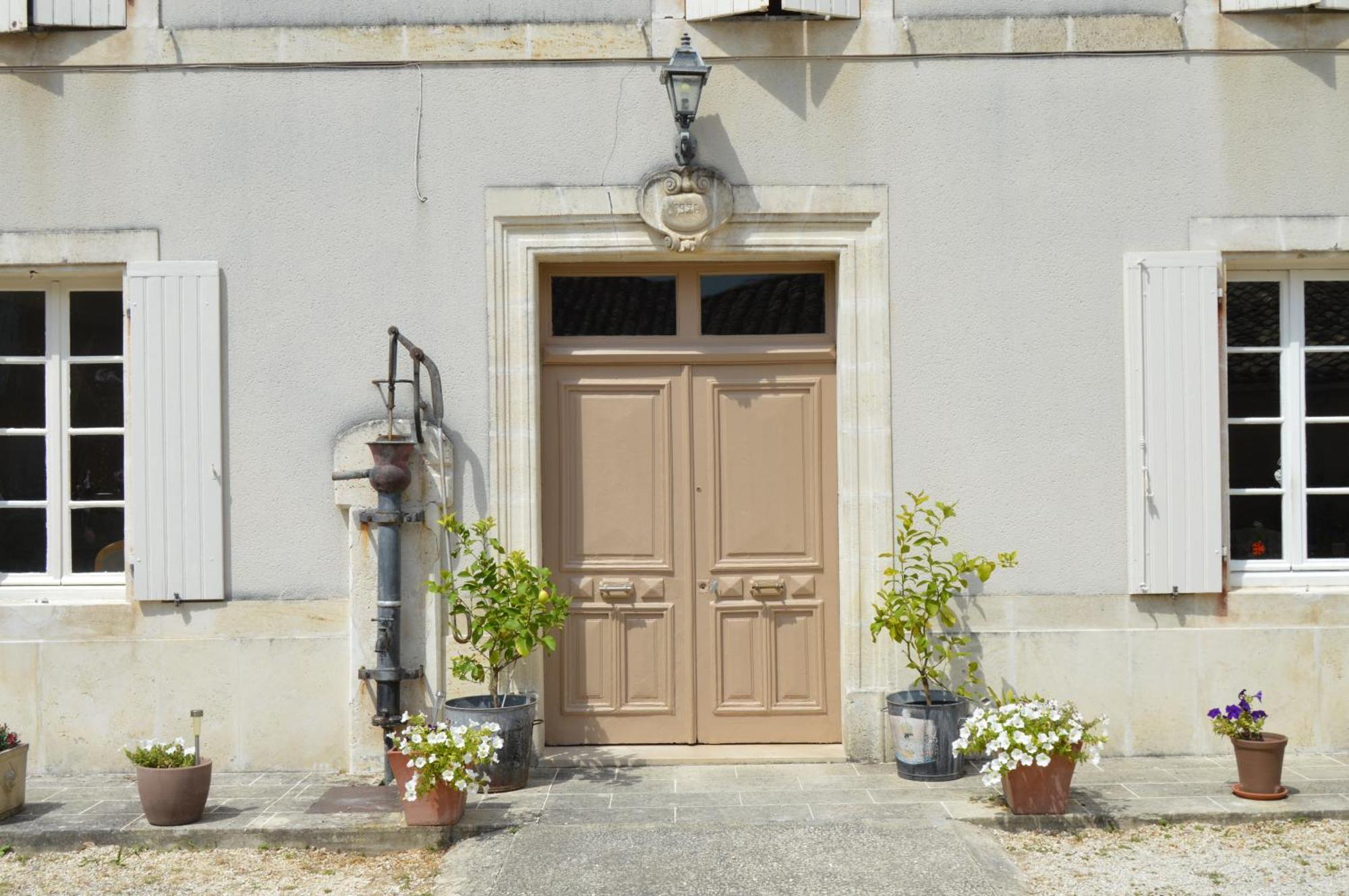 La Vieille Distillerie Le Tatre Bagian luar foto
